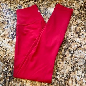 Lululemon Red Wunder Under 25”